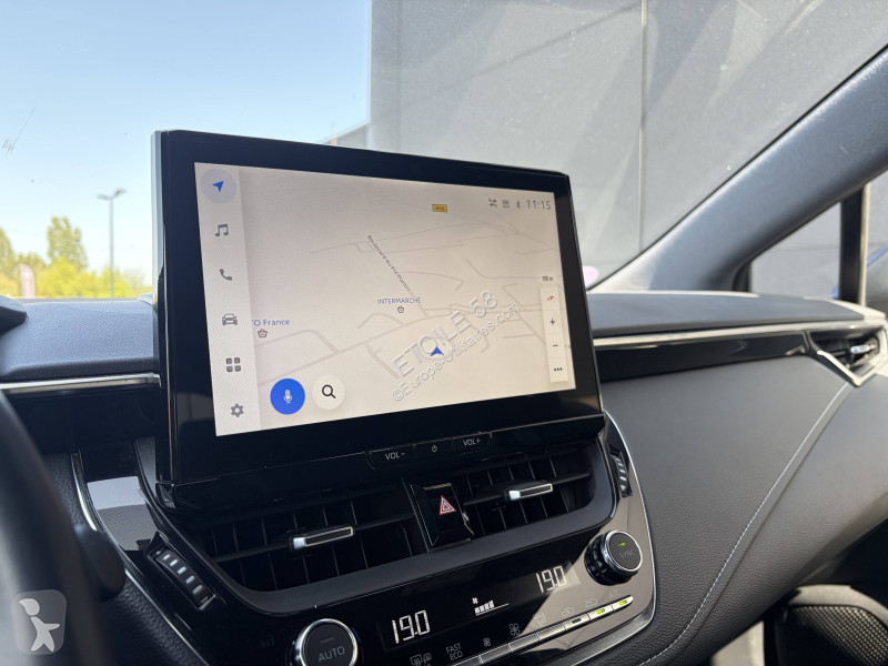 عربة نفعية Toyota Corolla Hybride 140ch