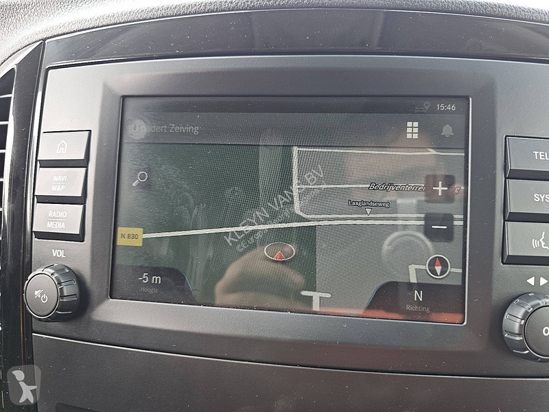 Véhicule utilitaire Mercedes 114 L2 Aut. LED...