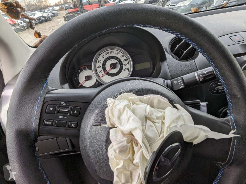 Samochód dostawczy Mazda