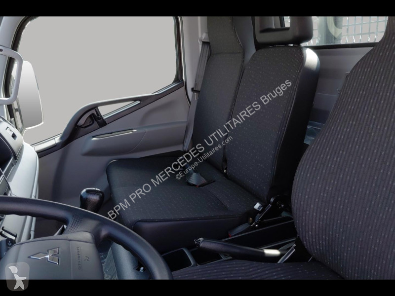 Véhicule utilitaire Fuso CCb 3C15 Empattement...
