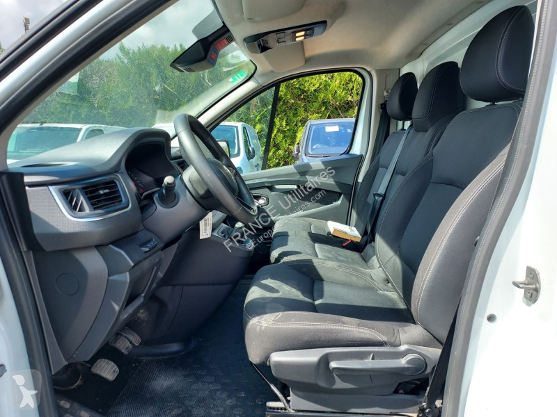 Furgoneta Renault TRAFIC III FG L2H1 3T 2.0...