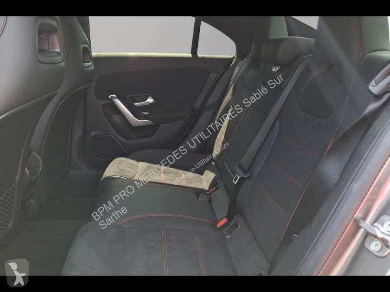 عربة نفعية Mercedes CLA 200 d 150ch AMG Line...