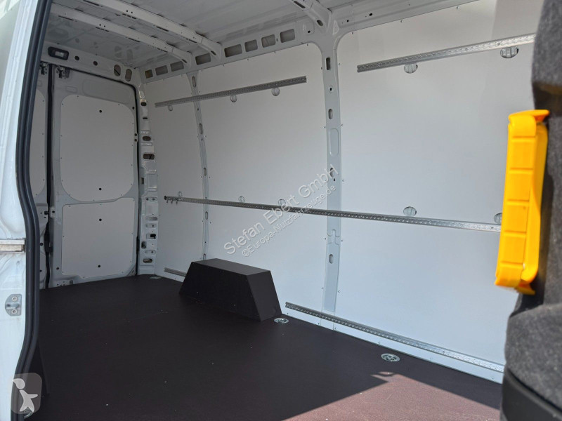 Iveco 35S16A8 V Kastenwagen *R 3520 mm*...