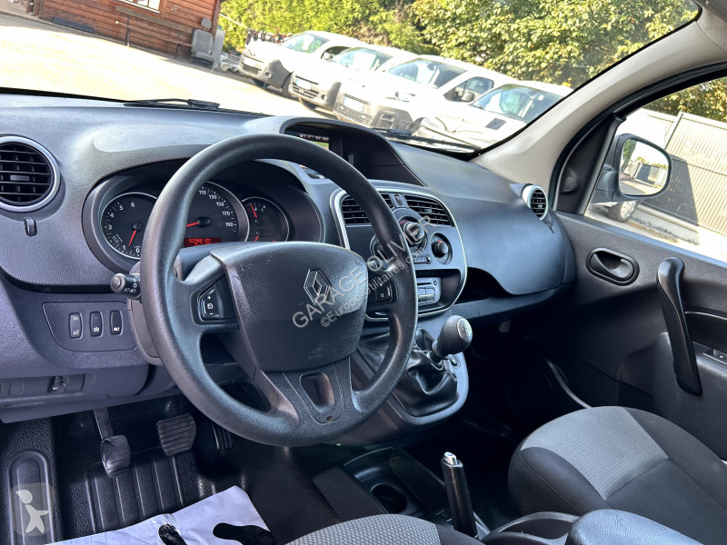 Véhicule utilitaire Renault 1.5 Blue dci 95...