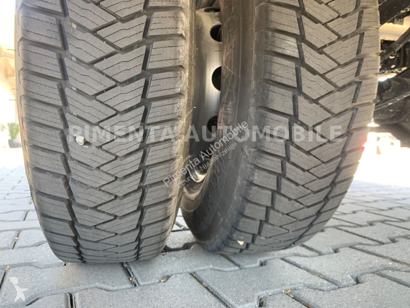 Furgoneta Iveco 70C18H PRITSCHE STAHLBOD 4,80m...