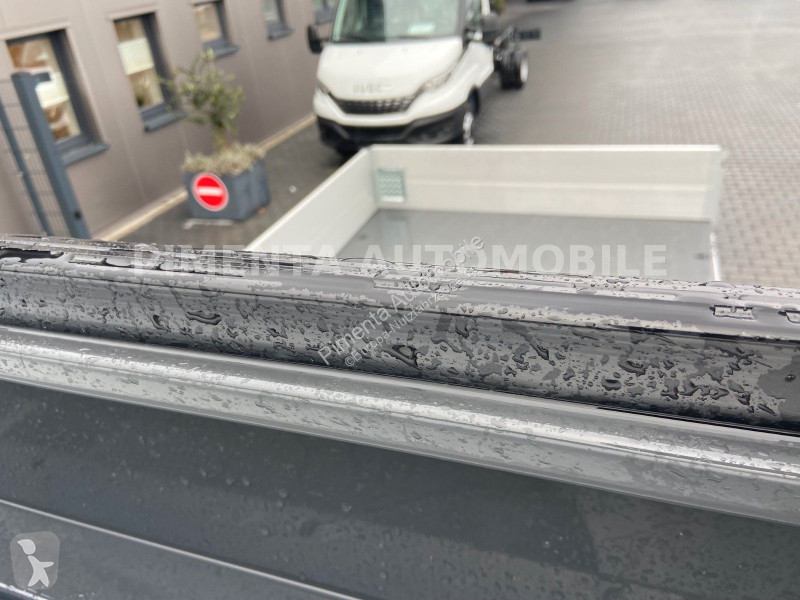 Furgoneta Mercedes 517 43 DOKA 5t PRITSCHE AHK...