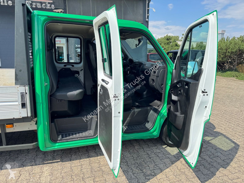 Véhicule utilitaire Renault III DoKa Pritsche...