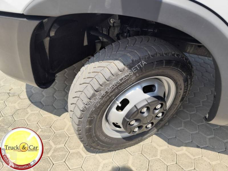 Furgoneta Iveco