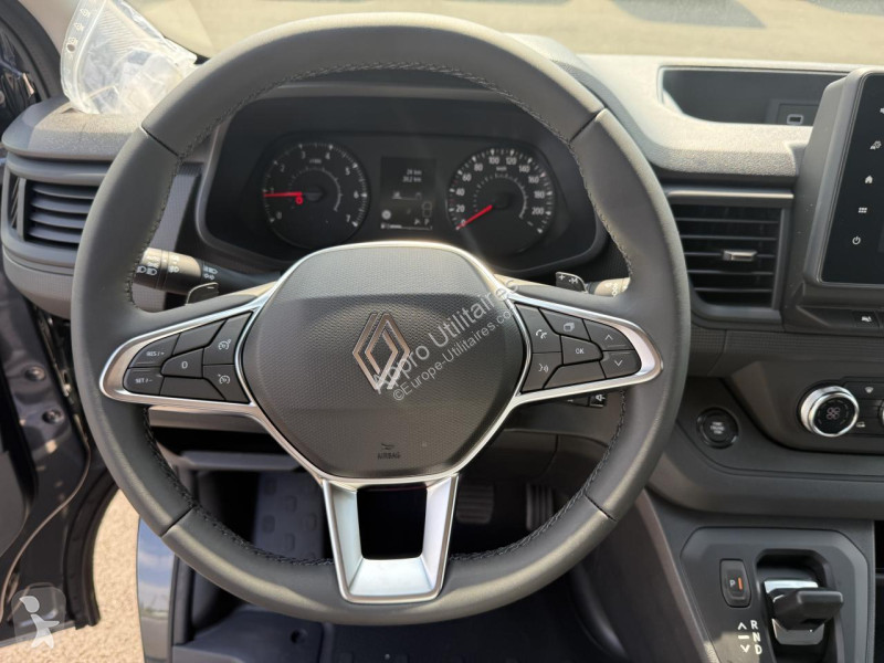 Véhicule utilitaire Renault TRAFIC 3T0 L1H1...