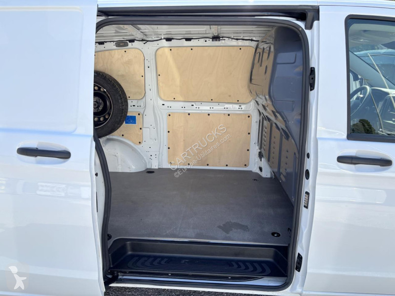 عربة نفعية Mercedes VITO Compact 2.8t 114 CDI...