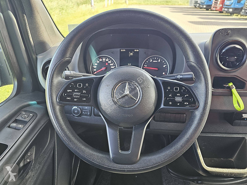 Furgoneta Mercedes