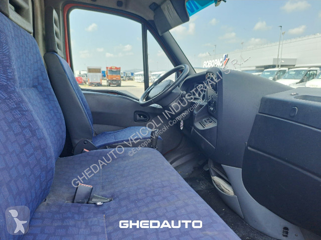 Furgoneta Iveco IVECO DAILY 35C12 CON CENTINA