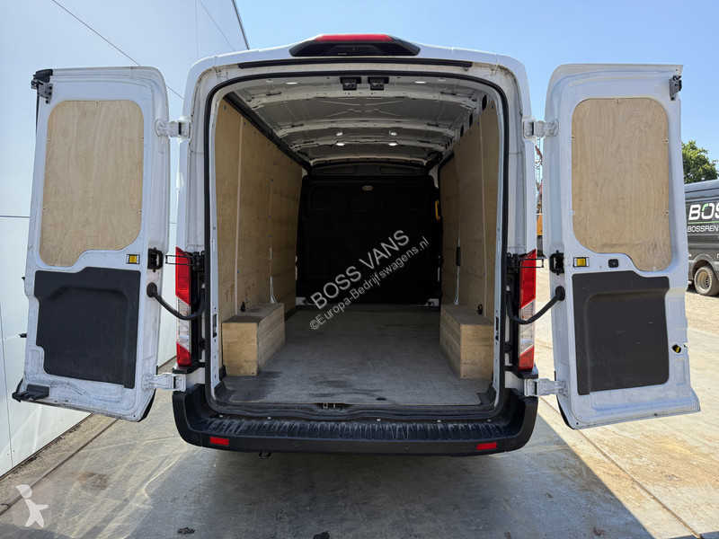 Véhicule utilitaire Ford 2.0 TDCI 130PK L3H2...