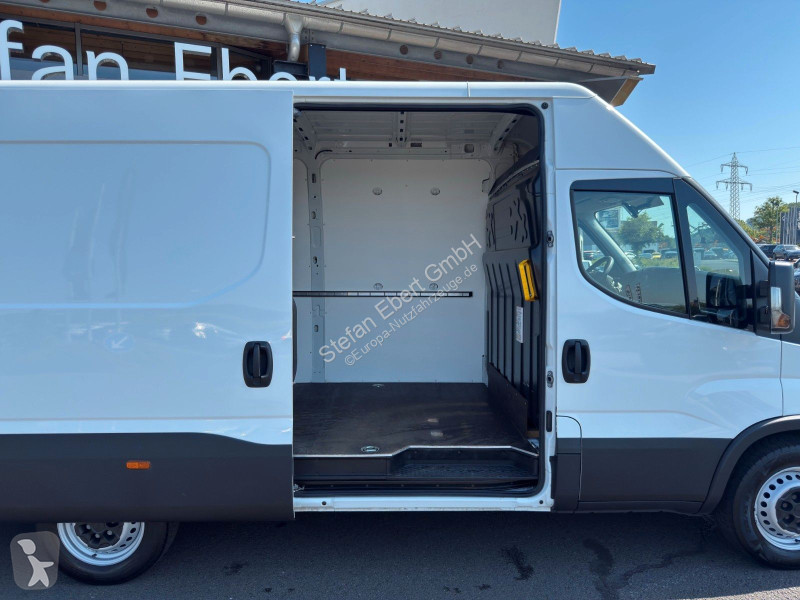 Furgoneta Iveco Iveco 35S14 *R3.520mm*AHK*Kamera*