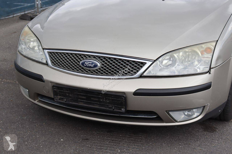 عربة نفعية Ford