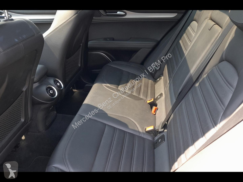 Samochód dostawczy Alfa-Roméo Stelvio 2.2...