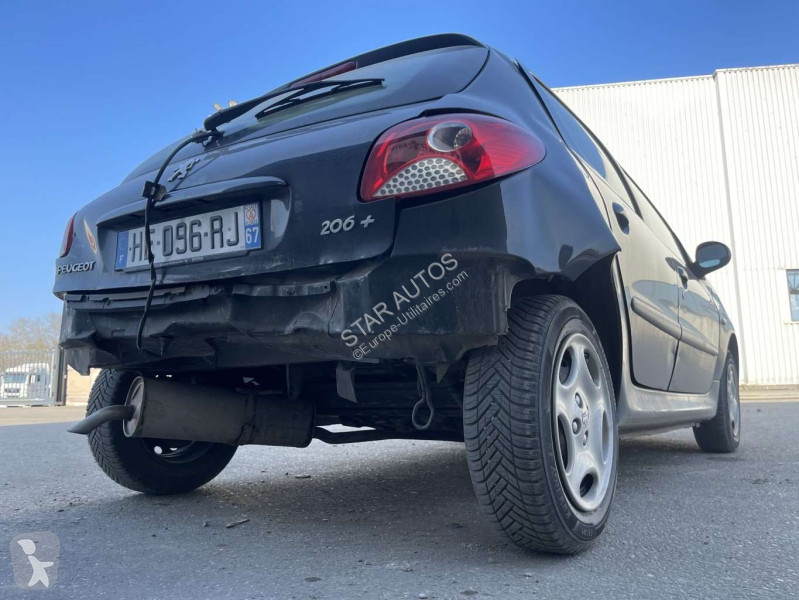 Véhicule utilitaire Peugeot