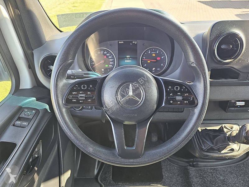 Véhicule utilitaire Mercedes 516 ac carplay EURO6