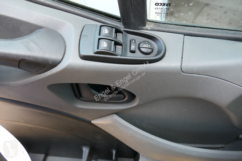 Furgoneta Iveco Daily 35 S11 C30C AUTOMATIK...