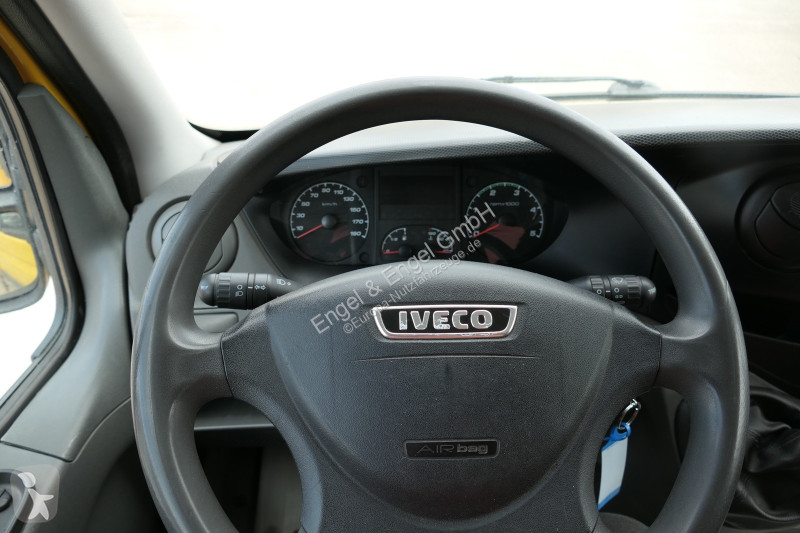 Furgoneta Iveco Daily 35 S11 C30C AUTOMATIK...