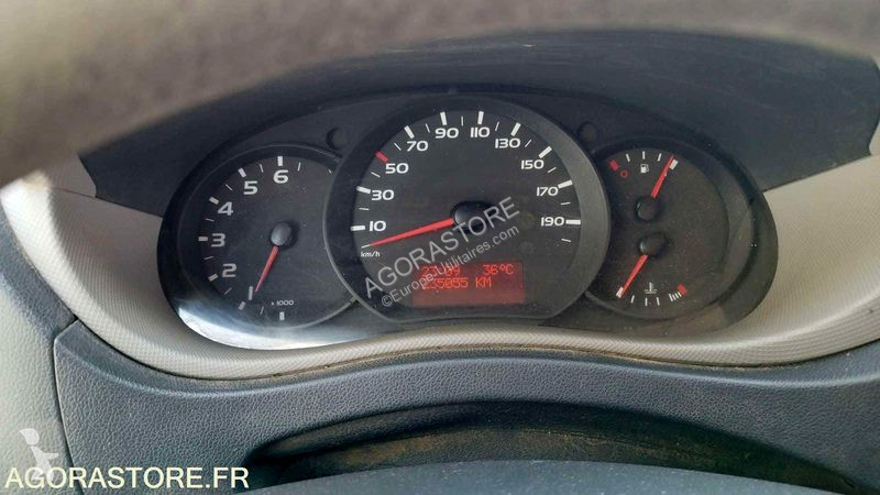 عربة نفعية Renault MASTER