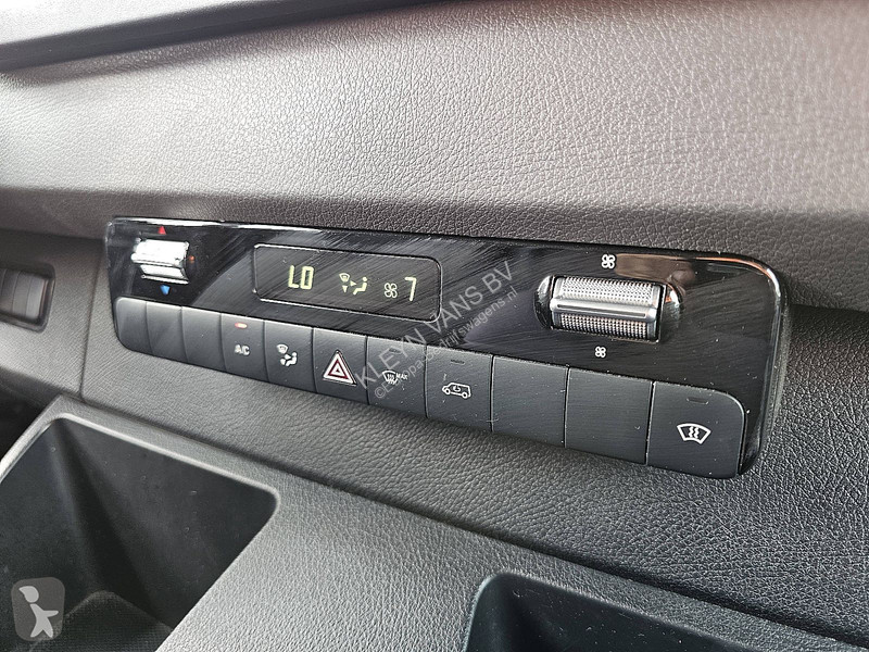 Лекотоварен автомобил Mercedes 316 L3H2 Maxi...