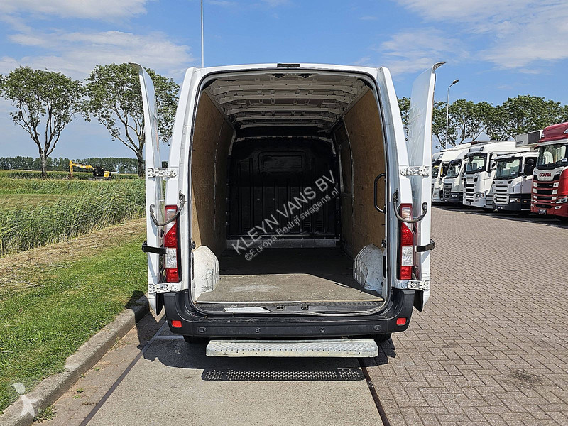 عربة نفعية Renault 2.3 DCI 150 L3H2