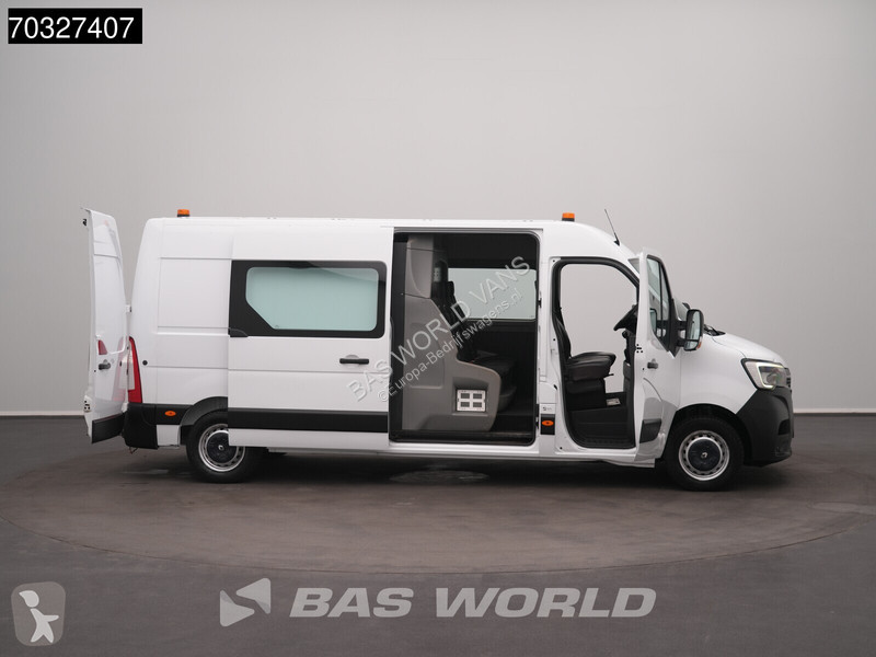 Лекотоварен автомобил Renault Dubbel Cabine...