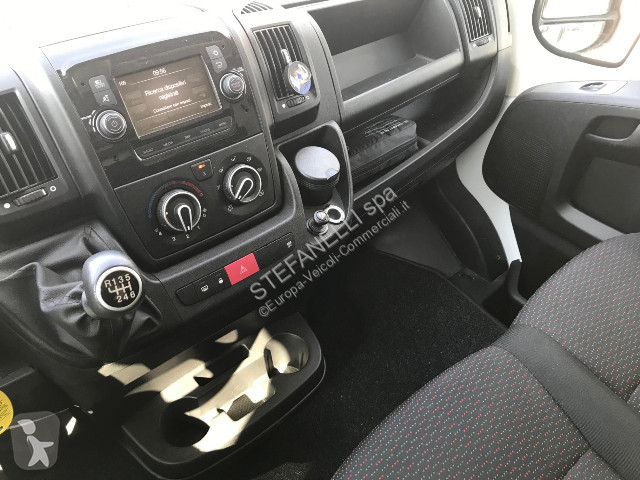 عربة نفعية Citroën Jumper 33 L2H2 2.2 bluehdi...