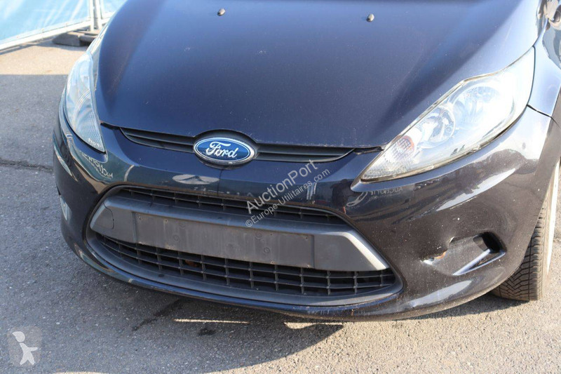 عربة نفعية Ford