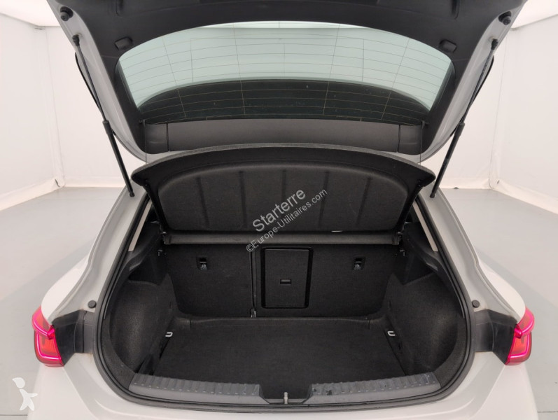 Véhicule utilitaire Cupra  LEON