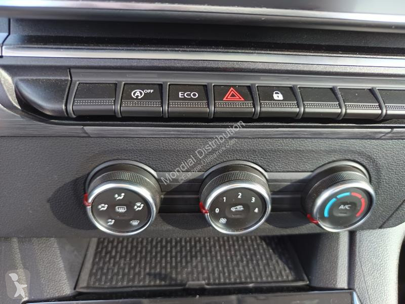 Véhicule utilitaire Renault 1.3 TCE 100 TPMR...