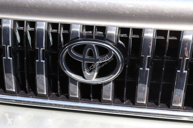 Furgoneta Toyota Prado