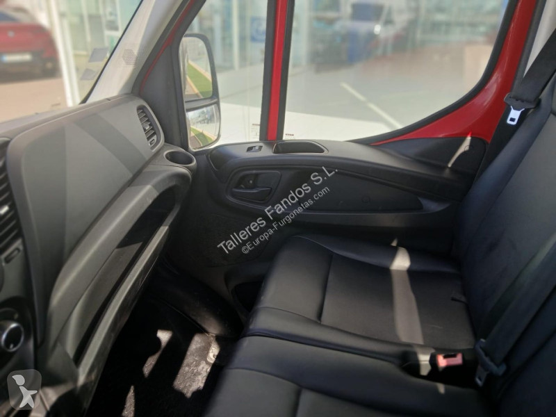 Furgoneta Iveco  35C12 CAJA BASCULANTE