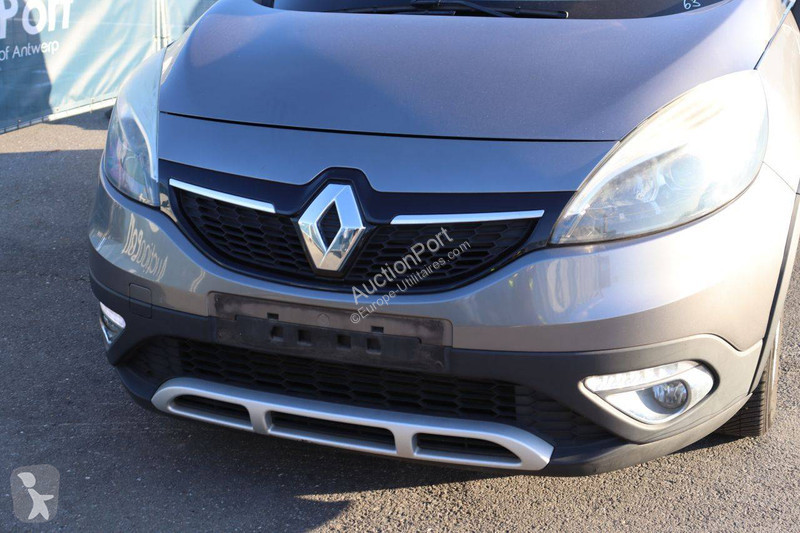 عربة نفعية Renault  Scénic