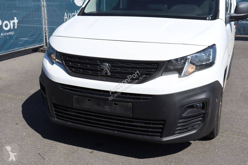 Véhicule utilitaire Peugeot