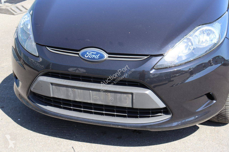عربة نفعية Ford