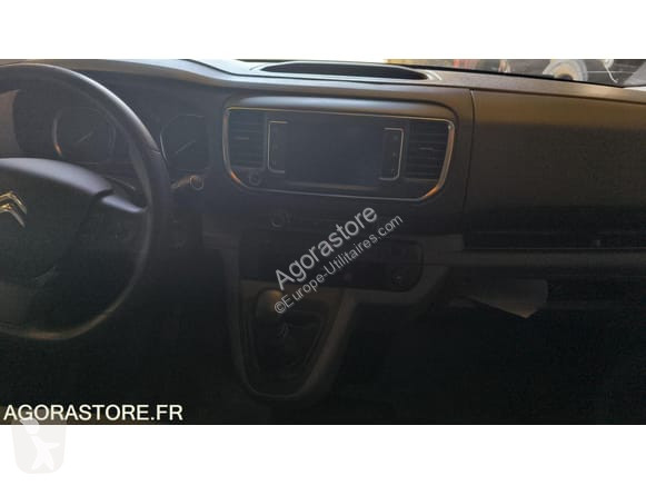 Véhicule utilitaire