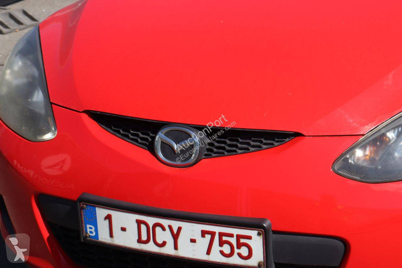 Samochód dostawczy Mazda  2