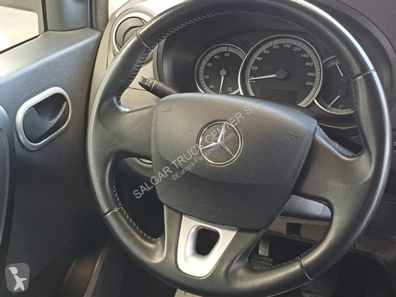 عربة نفعية Mercedes