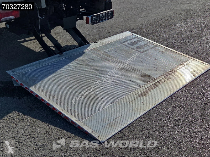 عربة نفعية Iveco 35C16 3.0L Laadklep...