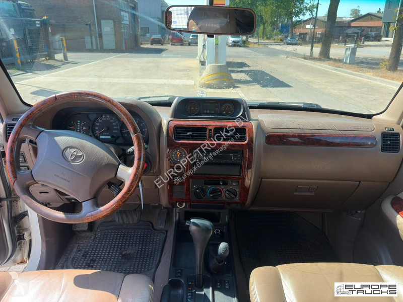 Furgoneta Toyota 4x4 - Benzine/Petrol - Automatic