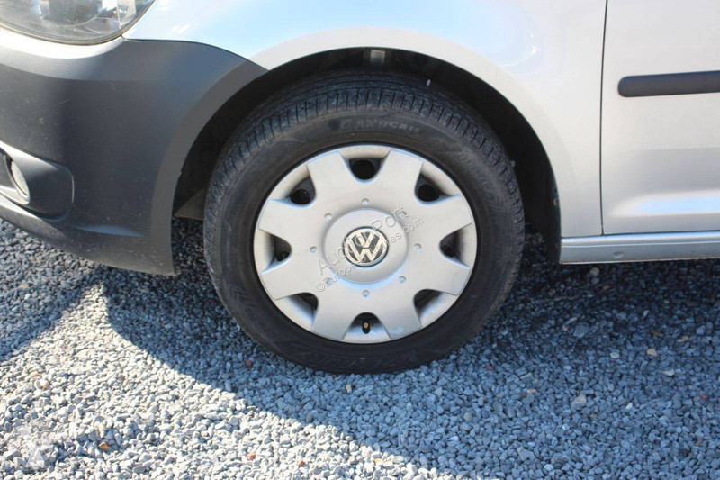 Furgoneta Volkswagen Kombi Maxi