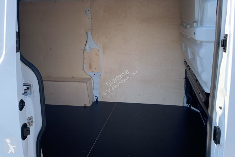 Véhicule utilitaire Renault  TRAFIC FOURGON