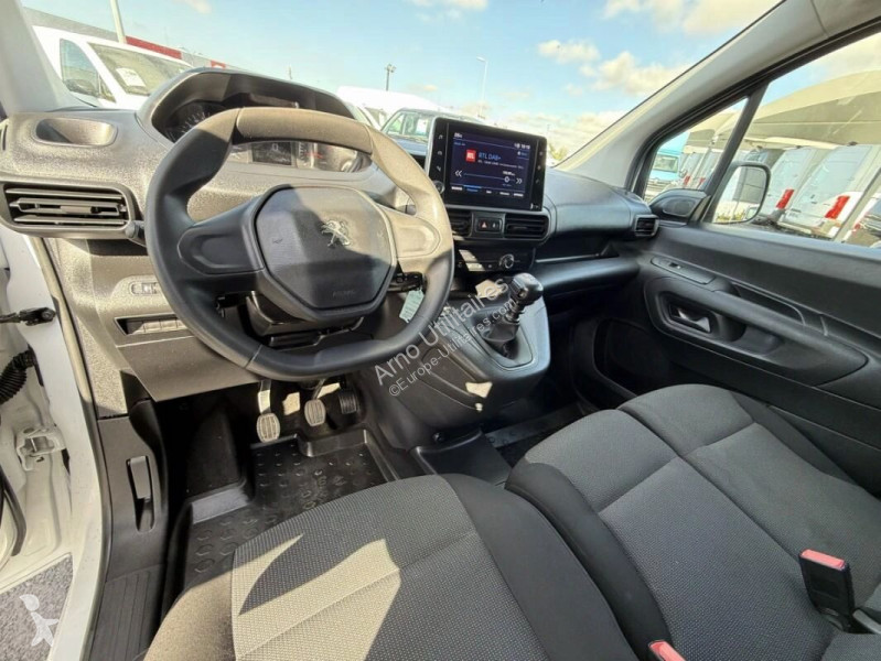 Véhicule utilitaire Peugeot