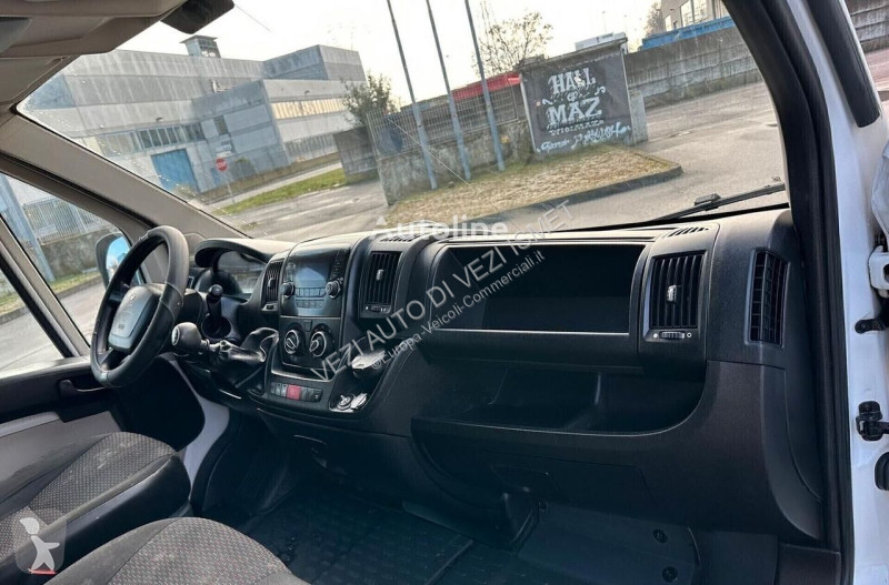 Veicolo commerciale Peugeot