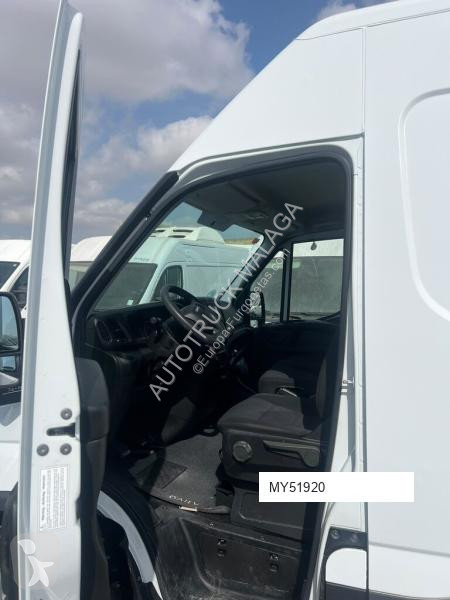 Furgoneta Iveco 35-140