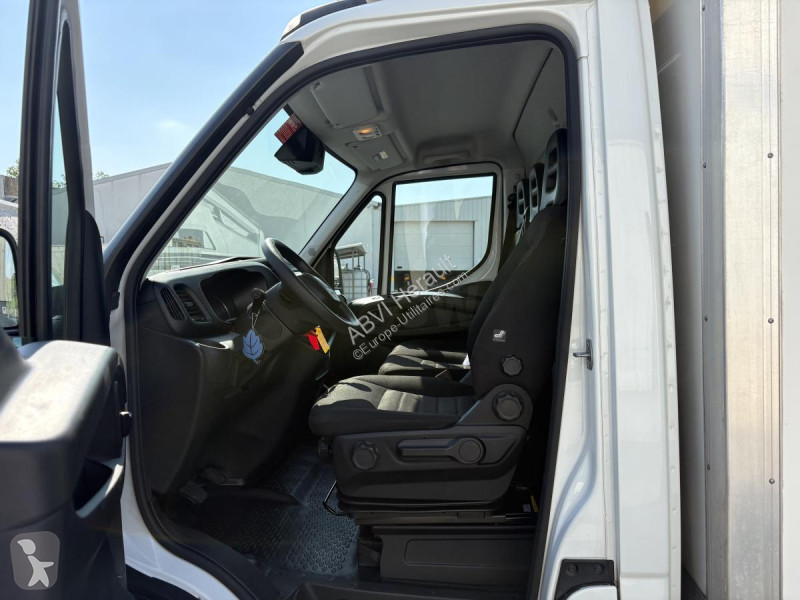 Furgoneta Iveco 35C16H 3.0 DHOLLANDIA CLIM AUTO...