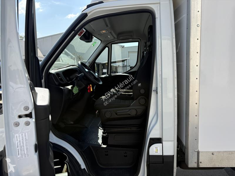 Iveco 35C16H 3.0 DHOLLANDIA CAM DE RECUL CLIM...