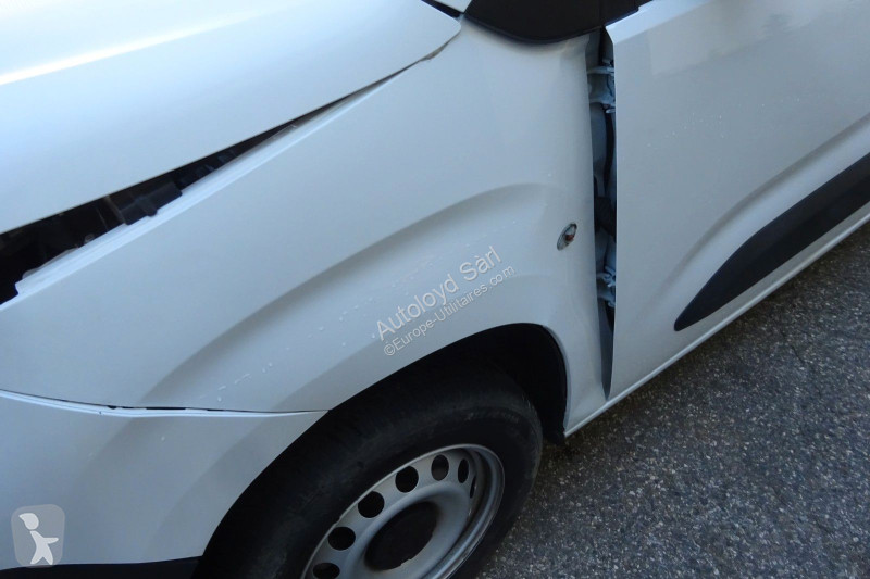 Véhicule utilitaire Peugeot PARTNER 1,5 HDI 100